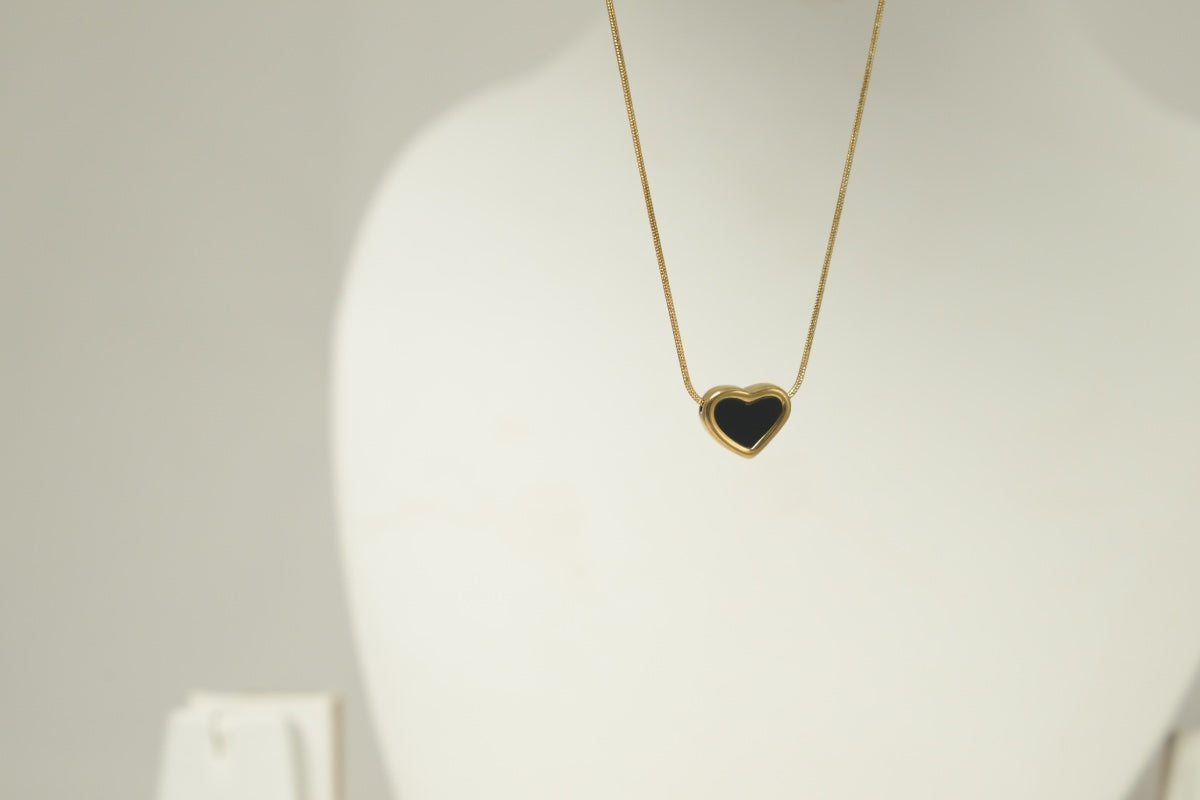 Black Heart Pendant Necklace for Women | Minimalist Heart Chain Necklace