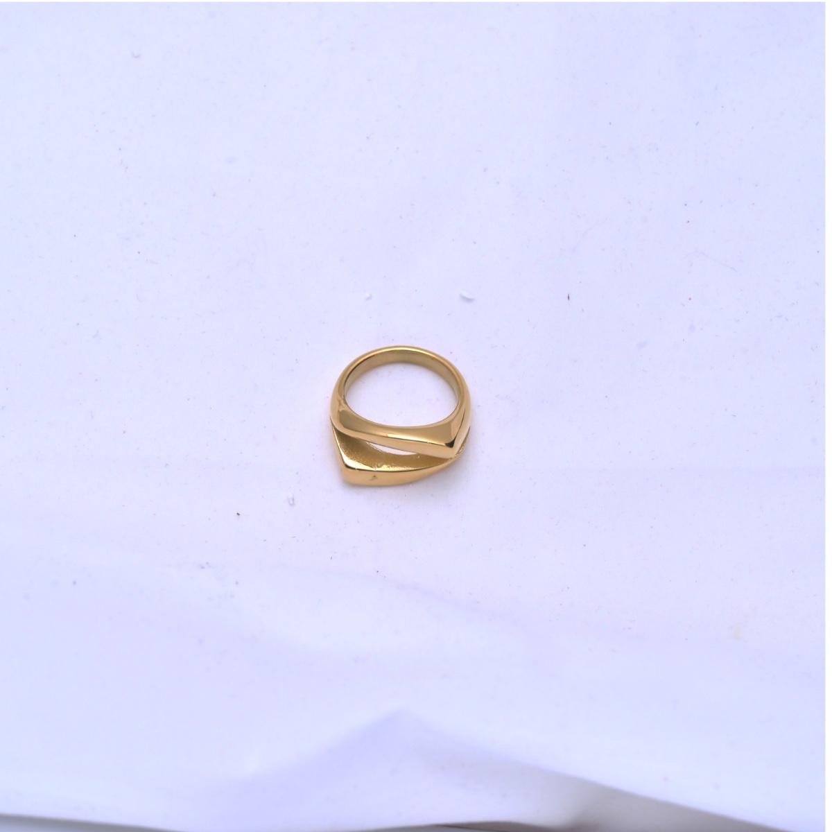 Classic Gold Crossover Band Ring